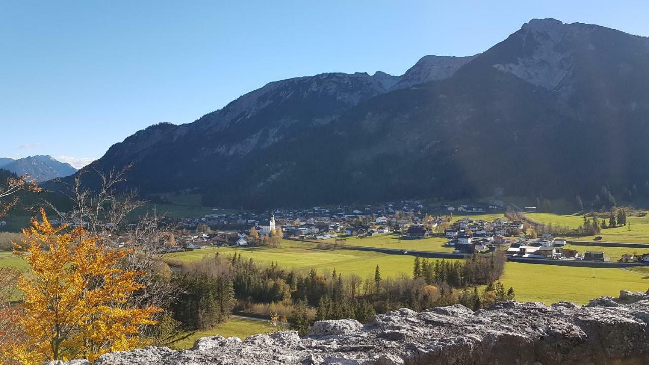 Ferienwohnung Auszeit Vils Bagian luar foto